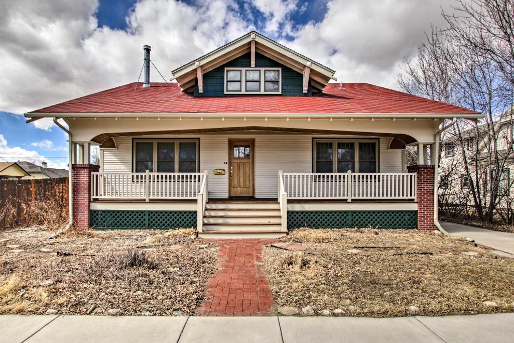 Laramie Home with Backyard Less Than 1 Mi to Univ of Wyoming (Laramie) 