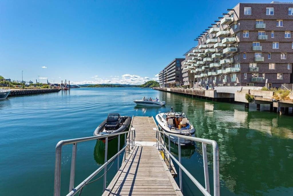 Cozy apartment by the fjord in modern Oslo