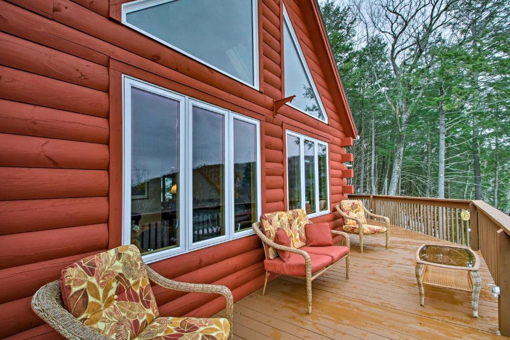 Gilford Family Home - 5 Min to Lake Winnipesaukee! (Gilford) 