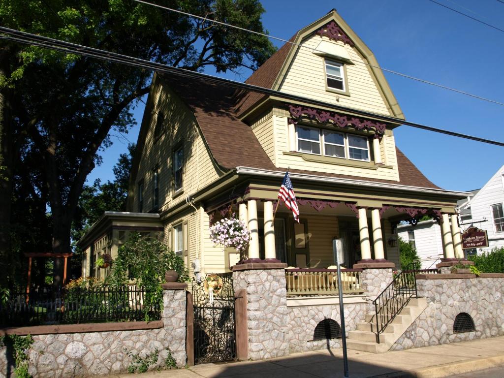 Manheim Manor Bed & Breakfast (Manheim) 