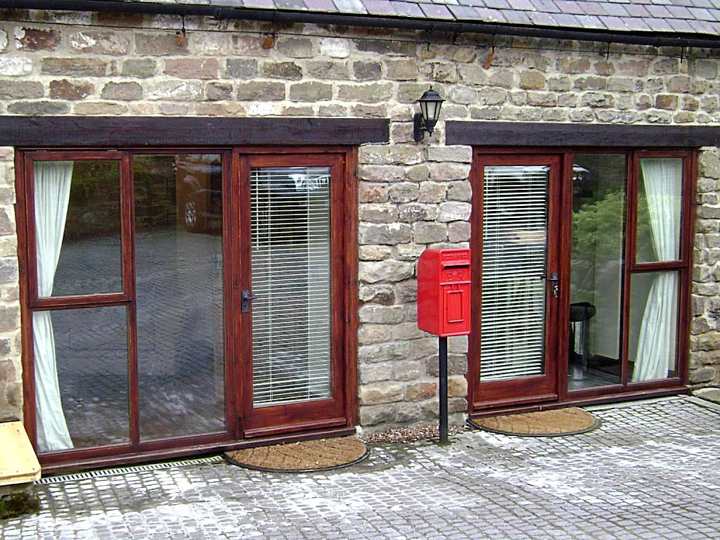 Pillarbox Cottage