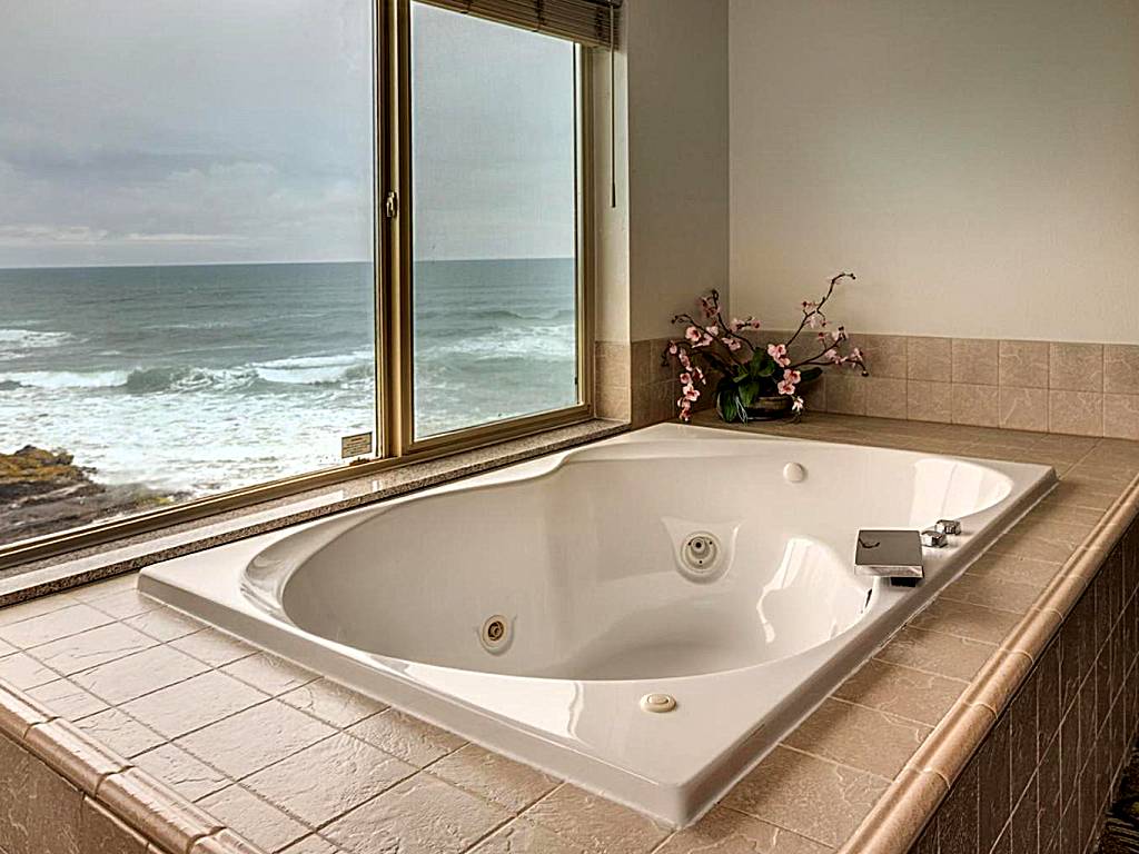 Adobe Resort (Yachats) 