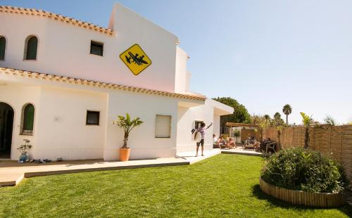 Algarve Surf Hostel - Sagres