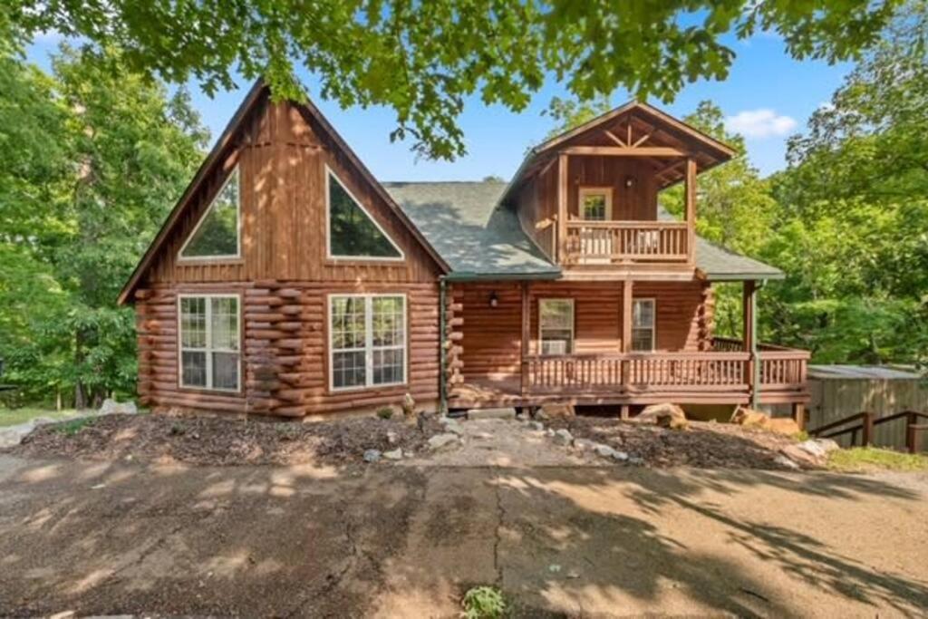 Main Lodge at Lake Forest Cabins