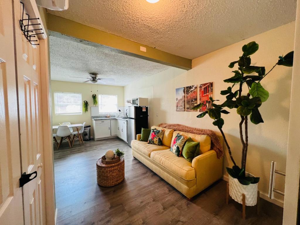 Apartment near TPA Airport