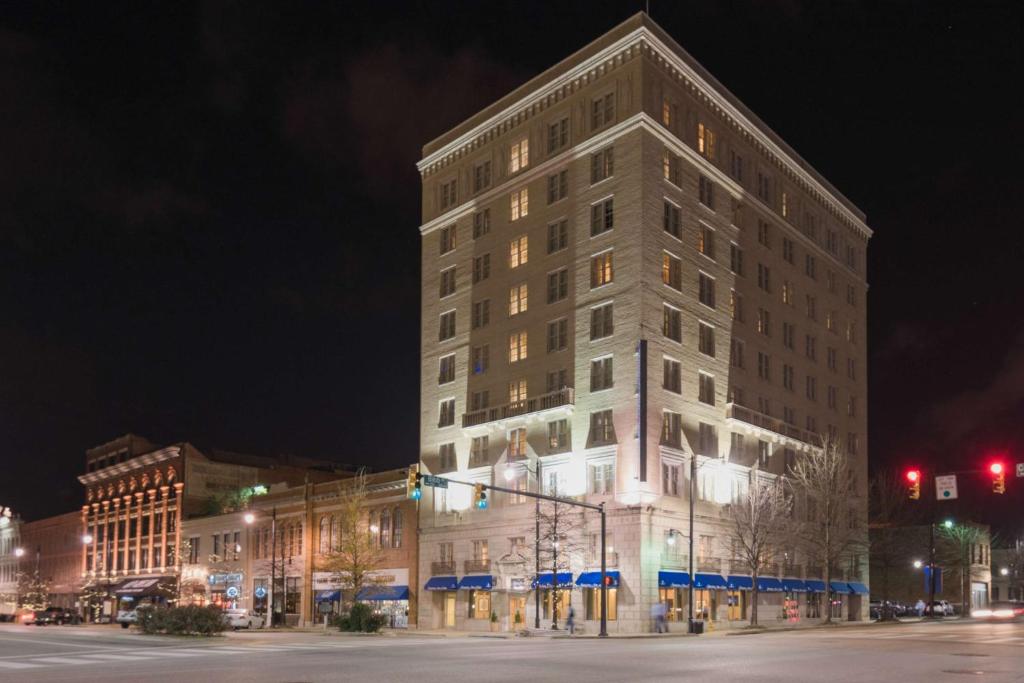 Hampton Inn & Suites Montgomery-Downtown