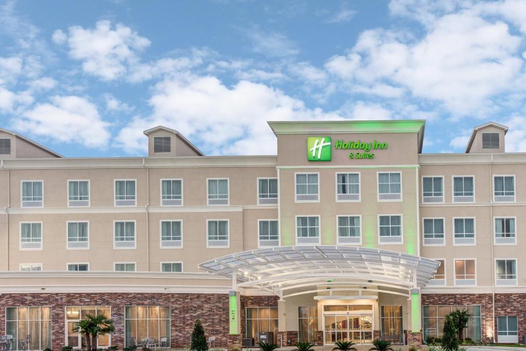 Holiday Inn Lafayette North, an IHG Hotel