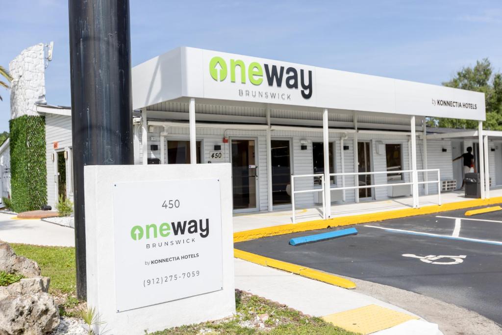 Oneway Brunswick