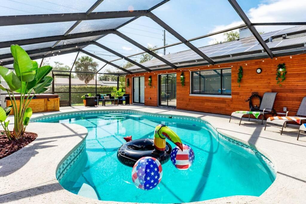 The Pelican/Pool/HotTub/GameRoom