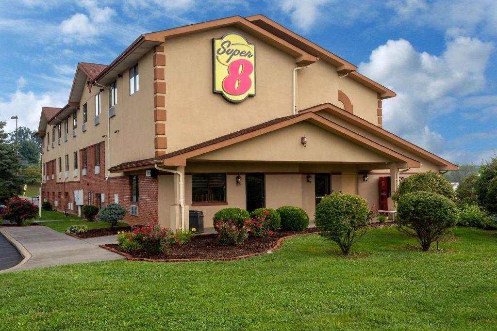 Super 8 by Wyndham Abingdon VA