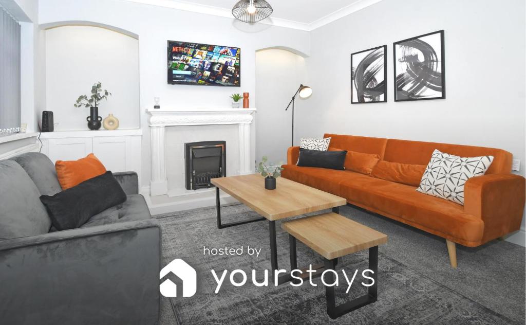 Superb Hanford Apartments by YourStays