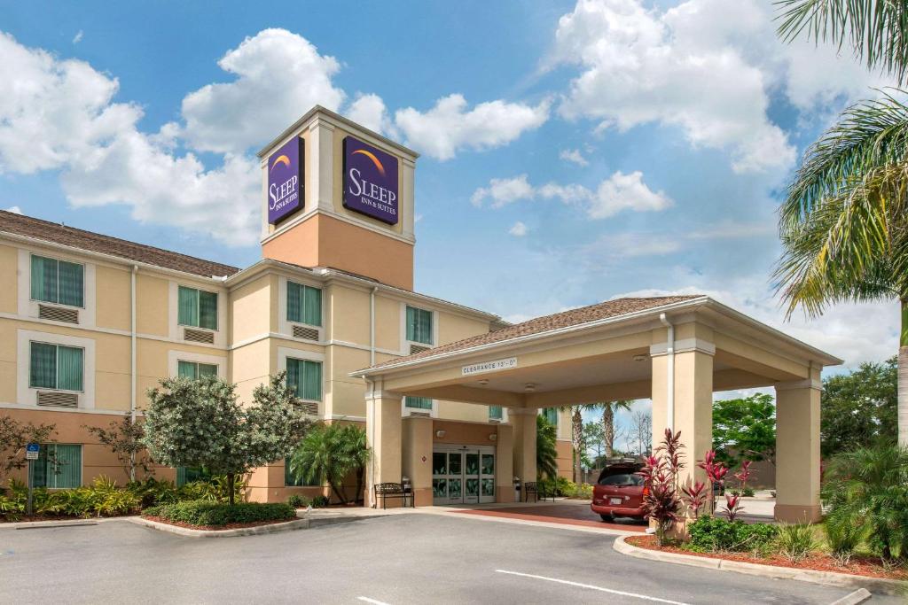 Sleep Inn & Suites Port Charlotte-Punta Gorda