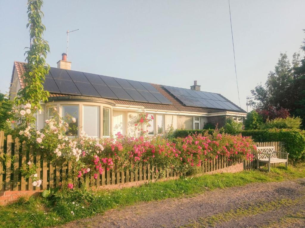 Puddingstone Cottage